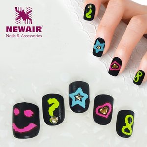 Nepnagels Voor Tieners Black Met Felle Kleuren Givatokidz